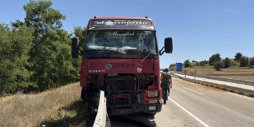 Kastamonu'da tırla çarpışan traktörün sürücüsü yaşamını yitirdi