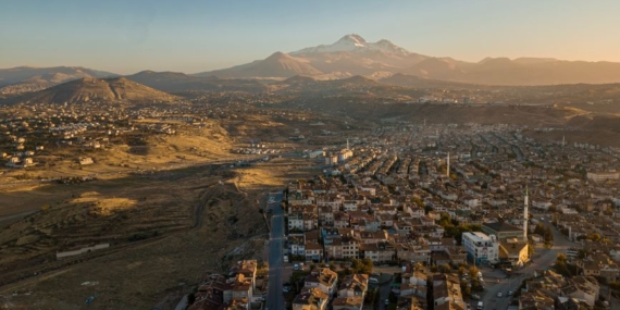 Kayseri Belediye Başkanı Büyükkılıç, YKS sonuçlarını değerlendirdi