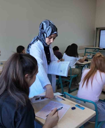 Kayseri'de KAYMEK'ten Ücretsiz YKS Hazırlık Kursu için Deneme Sınavı