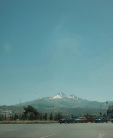 Kayseri'de otomobil kazasında iki kişi yaşamını yitirdi