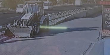 Kayseri'de yolcu otobüsü devrildi: 1 ölü, 24 yaralı