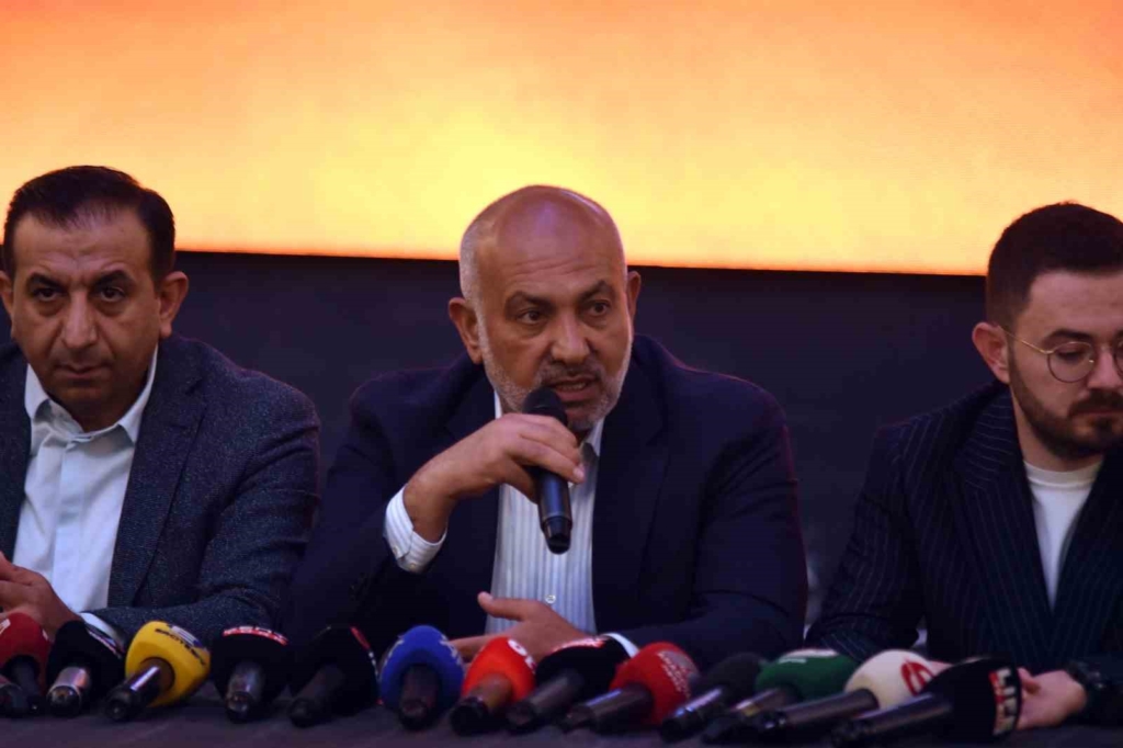 Kayserispor Başkanı Ali Çamlı, Eleştirilere Yanıt Verdi