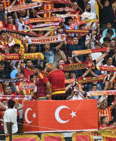Kayserispor, Sivasspor'u 2-0 yenerek 6 puana ulaştı