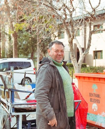 Kemer Belediyesi'nden esnafa geri dönüşüm bilgilendirmesi