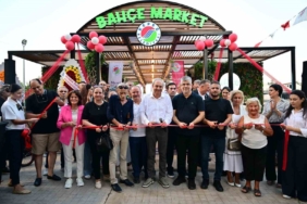 Kepez Belediyesi Bahçe Market'i Dokumapark'ta açtı