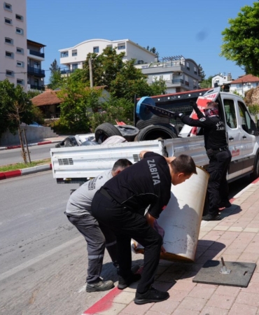 Kepez'de kamu alanları üzerindeki işgaller sona erdirildi