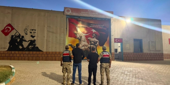 Kilis'te Açık Ceza İnfaz Kurumu'ndan Firar Eden İki Hükümlü Yakalandı