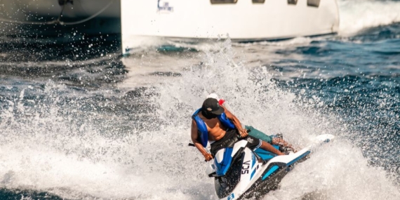 Kırgızistan, motorlu su sporlarının merkezi oldu