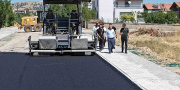 Kırıkkale Belediyesi Osmangazi Mahallesi'nde yol yenileme çalışmaları başlattı