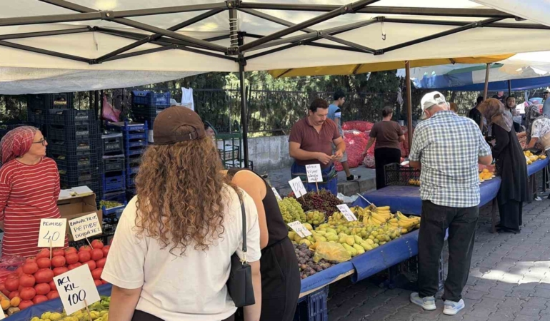 Kırklareli semt pazarlarında fiyatlar uygun, vatandaş memnun