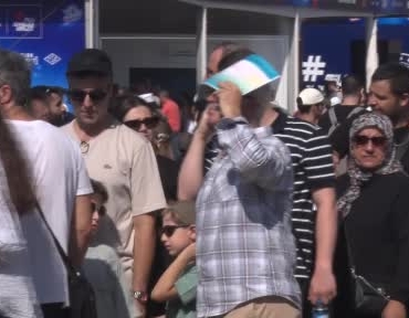 Kocaeli'de TEKNOFEST Mavi Vatan, Sıcak Havaya Rağmen Ziyaretçi Akınına Uğruyor