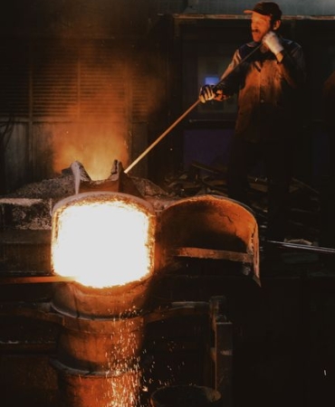 Kocaeli'de kimya fabrikasında çıkan yangında 2 işçi yaralandı