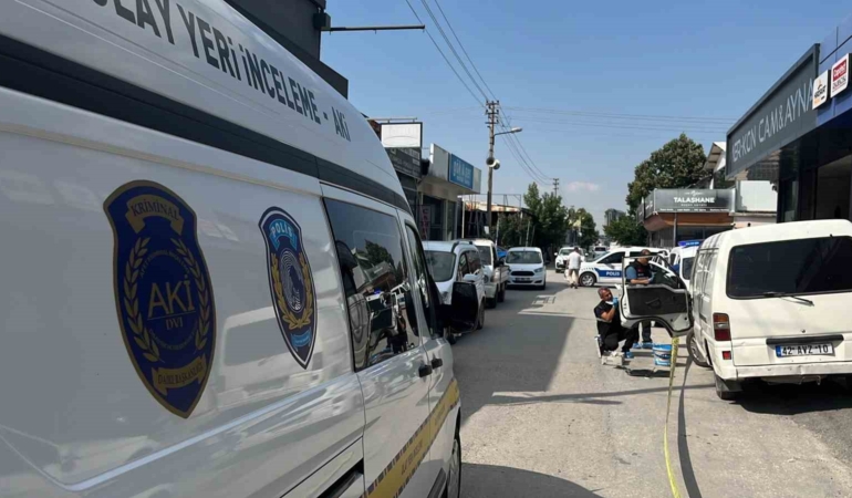 Konya'da lüks otomobille 1 milyon liralık soygun gerçekleştirildi