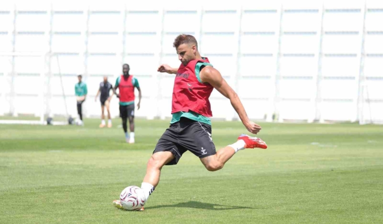 Konyaspor, Fenerbahçe Maçı İçin Hazırlıklarını Sürdürüyor