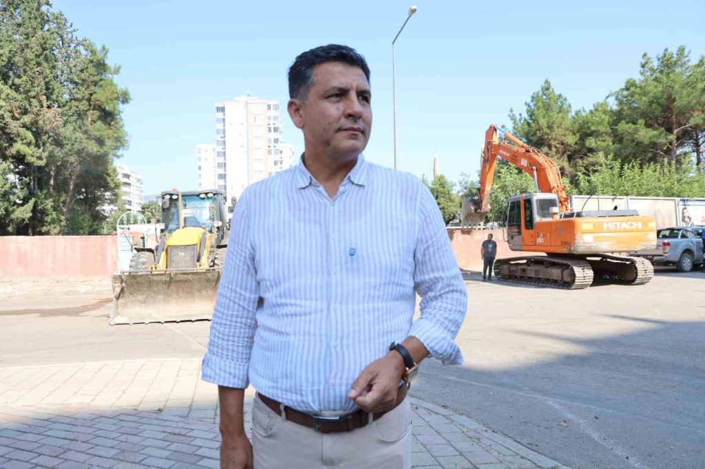 Kozan'da 30 Yıllık Yol Sorunu Çözülüyor