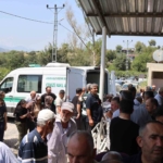 Kozan'da traktör kazasında hayatını kaybeden muhtar defnedildi