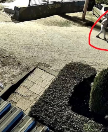 KUCAĞINDA ÇOCUĞUYLA EŞİNİN SİLAHLI SALDIRISINA UĞRAYAN KADIN HAYATINI KAYBETTİ