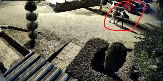KUCAĞINDA ÇOCUĞUYLA EŞİNİN SİLAHLI SALDIRISINA UĞRAYAN KADIN HAYATINI KAYBETTİ