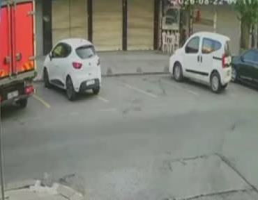 Küçükçekmece'de silahlı saldırı: 12 saatte 2 şüpheli yakalandı