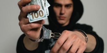 Küçükçekmece'de uyuşturucu taşıyan kadın tutuklandı