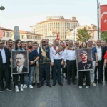 Kurtdereli Mehmet Pehlivan Yağlı Güreşleri'nin İlk Günü Kortejle Tamamlandı