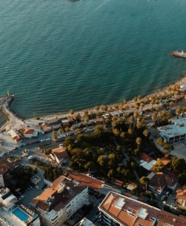 Kuşadası'nda hırsızlık şüphelisi suçüstü yakalandı