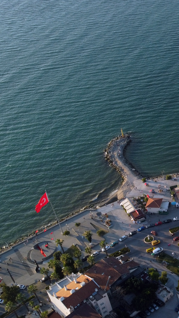 Kuşadası'nda trafik düzeni için cep uygulama noktası incelendi