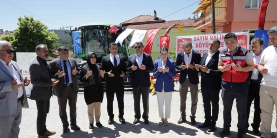 Kütahya Emet'te 9,3 Milyon TL'lik Tarımsal Makine Parkı Açıldı