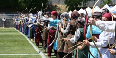 Kütahya'da 490 sporcu geleneksel okçuluk şampiyonasında yarışıyor