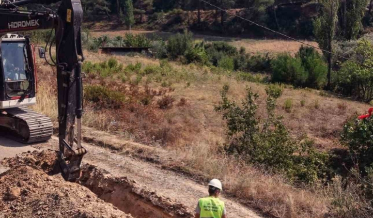MUSKİ, Yatağan'da 1000 Metrelik Su Hattını Yeniliyor