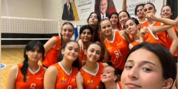 Malatya Kadın Voleybol Takımı Türkiye Finalleri'nde İlk 8'de