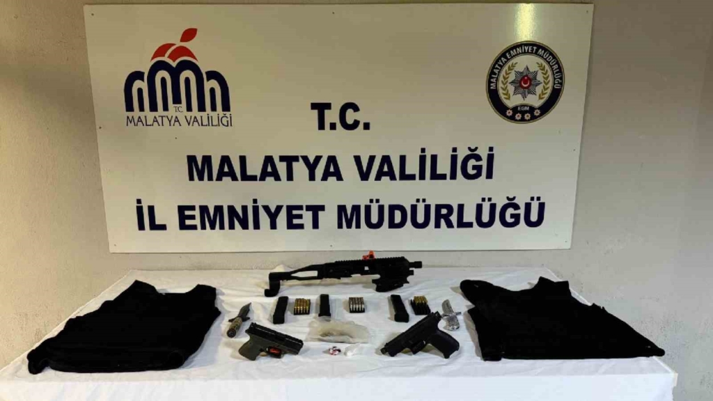 Malatya'da 4 aranan şahıs yakalandı