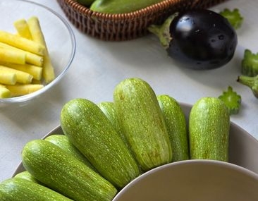 Manisa'da Sel Sonrası Patlıcan Hasadı Sevinci