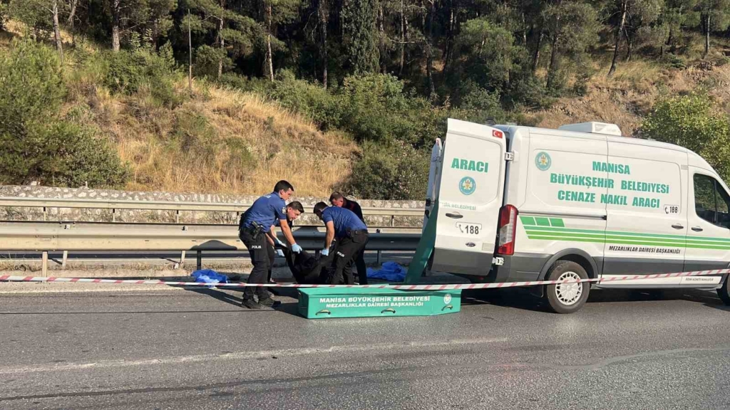 Manisa'da motosiklet kazası: Sürücü hayatını kaybetti
