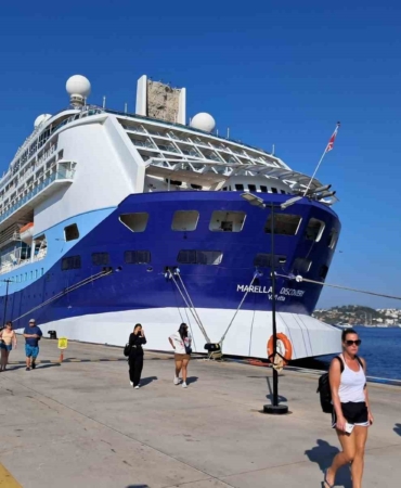 Marella Discovery Yolcu Gemisi Bodrum'a Demir Attı