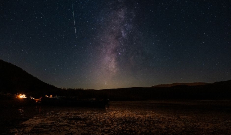 Meke Krater Gölü'nde Perseid Meteor Yağmuru Görüntüleri