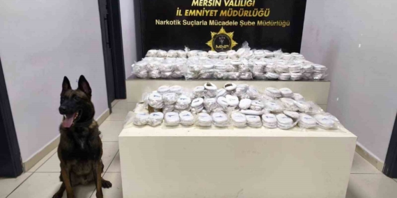 Mersin'de 14 Ağustos'ta uyuşturucu operasyonu: 3.5 kg kokain ele geçirildi