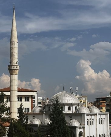 Mersin'de İmam 26 Yıldır Çocukları Ödüllendiriyor