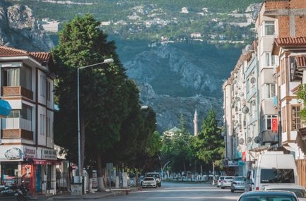Mersin'de Kırsal Yollar Yenileniyor