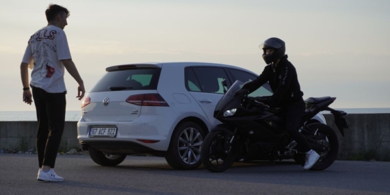 Mersin'de otomobil ve motosiklet çarpıştı, 1 yaralı