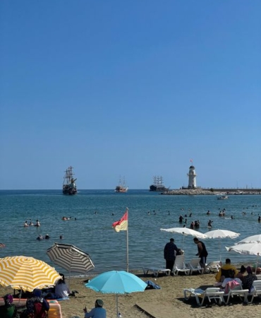 Mersin'de özel bireyler yaz tatilini etkinliklerle geçiriyor
