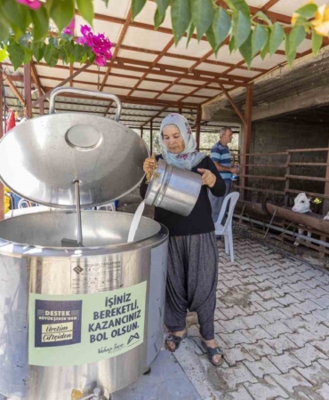 Mersin'de üreticilere süt soğutma tankı desteği sağlanıyor