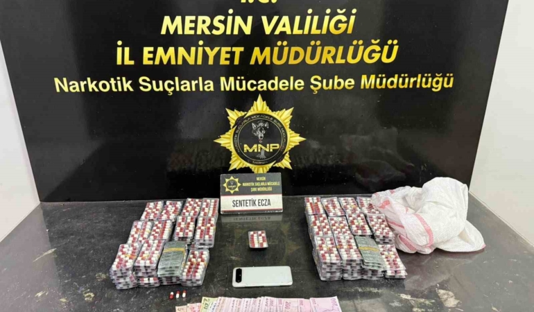 Mersin'de uyuşturucu ticareti yapan iki kişi tutuklandı