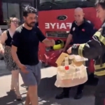 Mersin'de yangında mahsur kalan cennet papağanı kurtarıldı