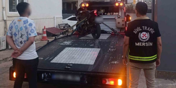 Mersin'de yaya yolunda tehlikeli sürüş yapan aday sürücünün ehliyeti iptal edildi