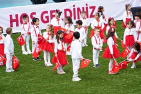Mihalıççık Milli Eğitim Müdürlüğü'nden minik öğrenciye taziye