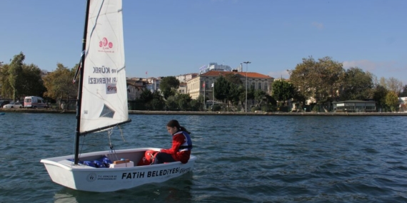 Milli Eğitim Bakanı Tekin, İzmir'de Yelken Yaz Okulu Kapanışında Konuştu