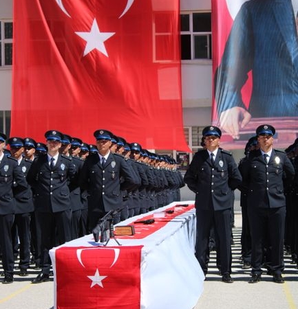 Milli Eğitim Bakanı Yusuf Tekin Şırnak'ta Eğitim Zirvesine Katıldı