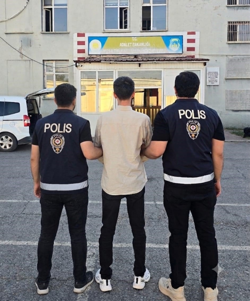 Muş'ta 8 yıl 3 ay hapis cezası bulunan hükümlü yakalandı