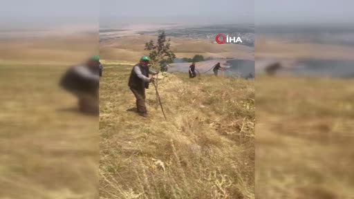 Muş'ta örtü yangını hızlı müdahale ile kontrol altına alındı